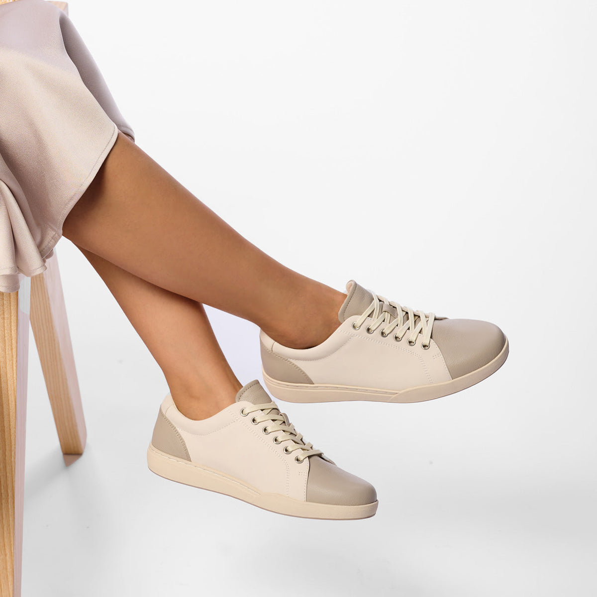 Encore Sneaker Metatarsal Taupe Multi Leather | ABEO Footwear