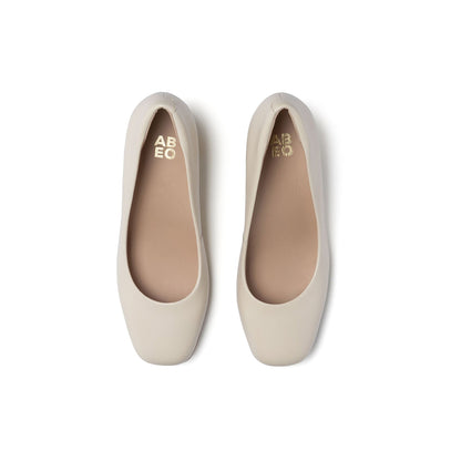 Avenue Pump Metatarsal Off White | ABEO Footwear