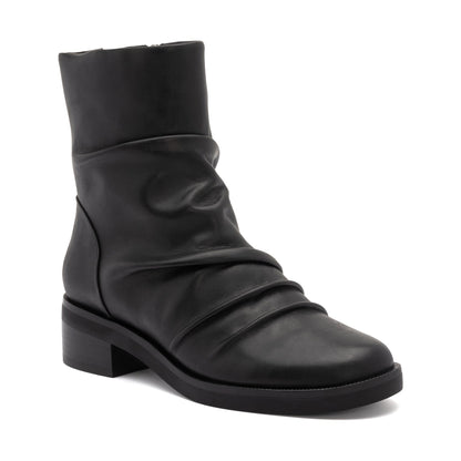 Traverse Scrunch Black | ABEO Footwear