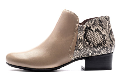 Lanora Metatarsal Cobblestone Print | ABEO Footwear