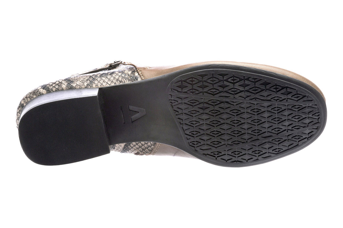 Lanora Metatarsal Cobblestone Print | ABEO Footwear