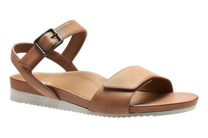 Britta Tan | ABEO Footwear